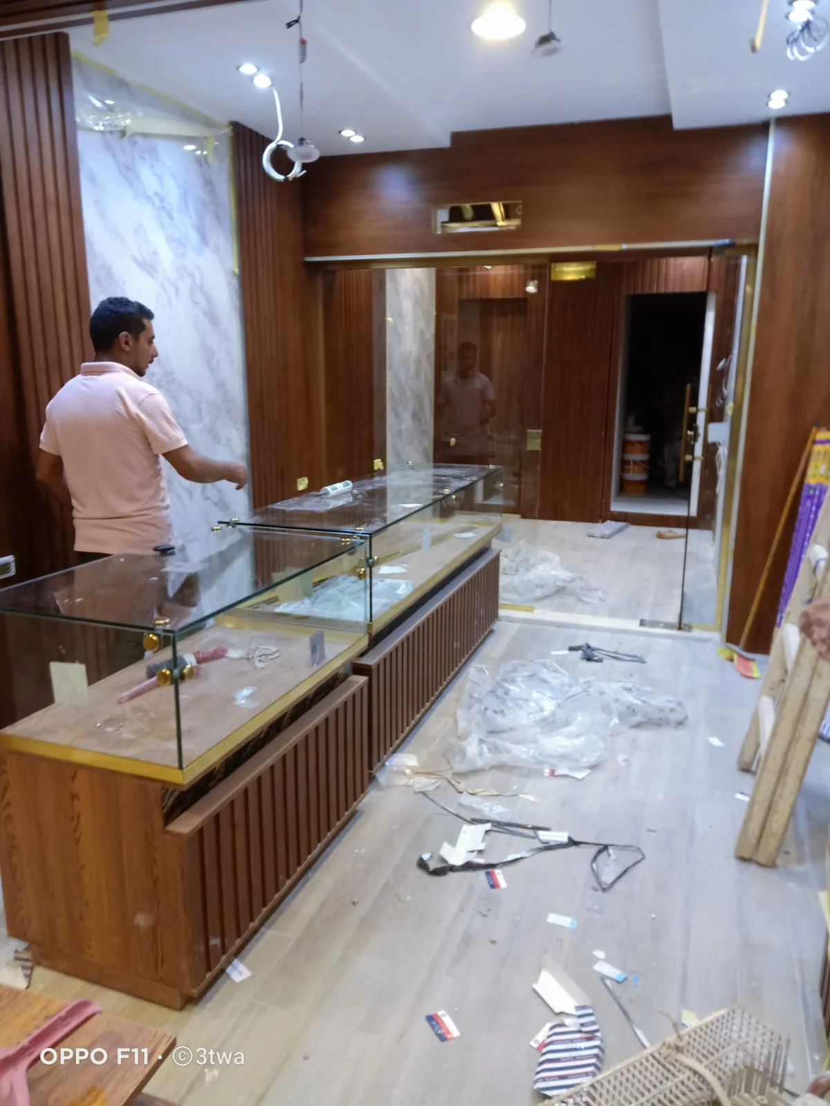 زجاج سيكوريت في الغربية