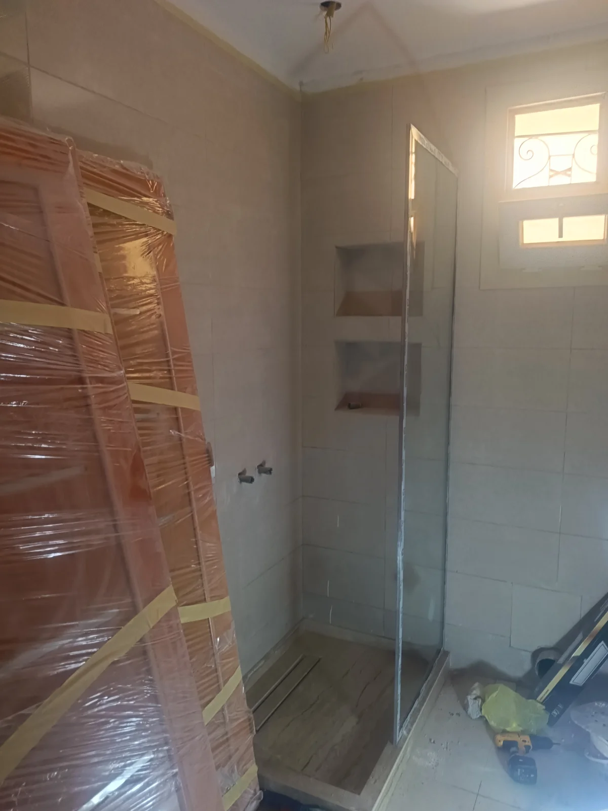 زجاج سيكوريت في السويس