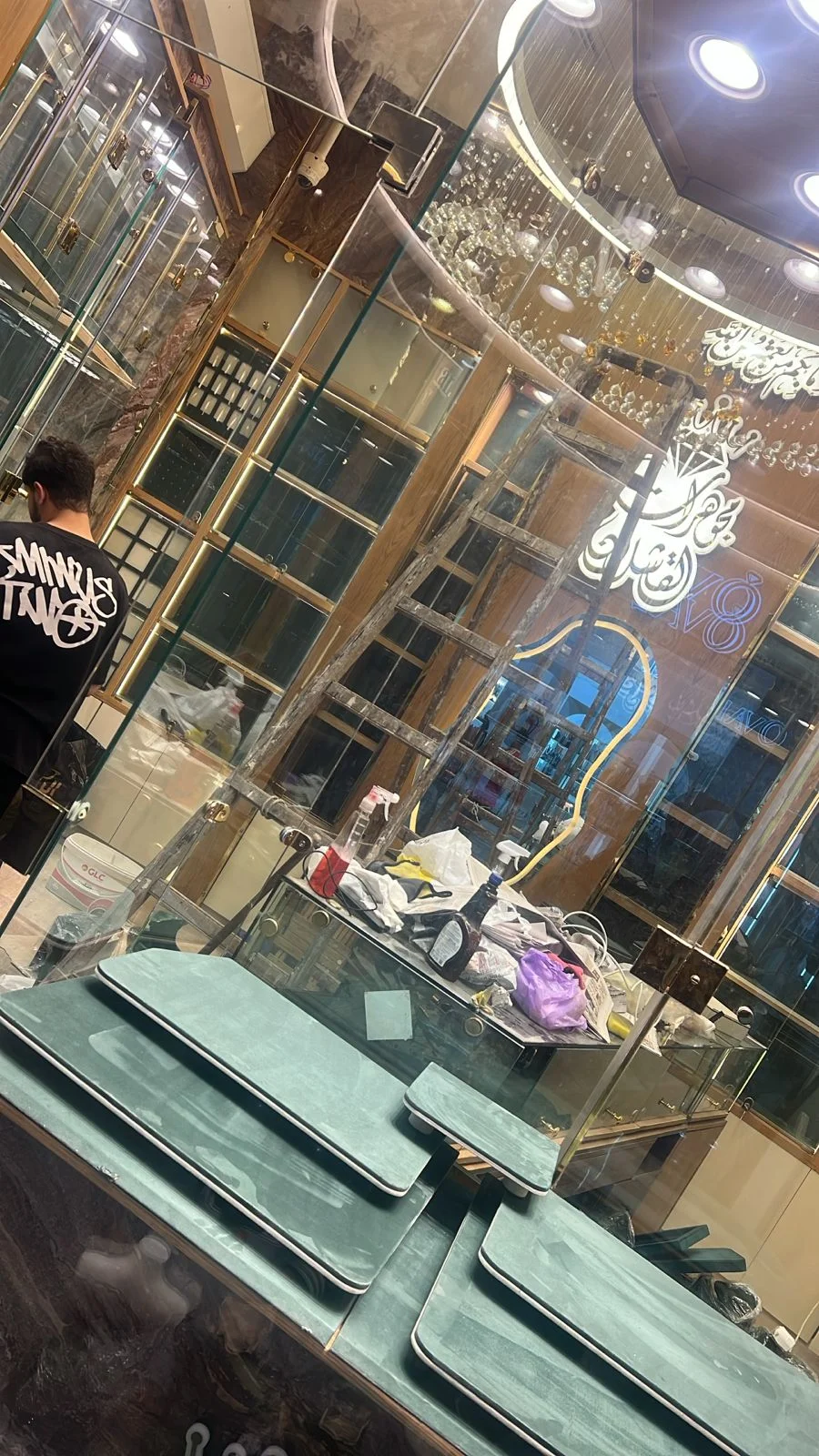 واجهات زجاجية — واجهات زجاجية — عمل 2026/05/19 #964